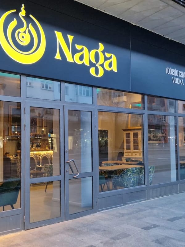 Naga Restaurant & Lounge